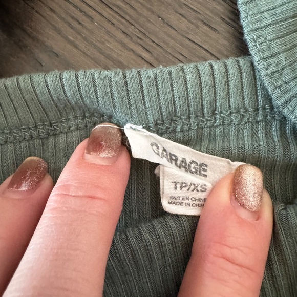 Garage green tank - Picture 2 of 3